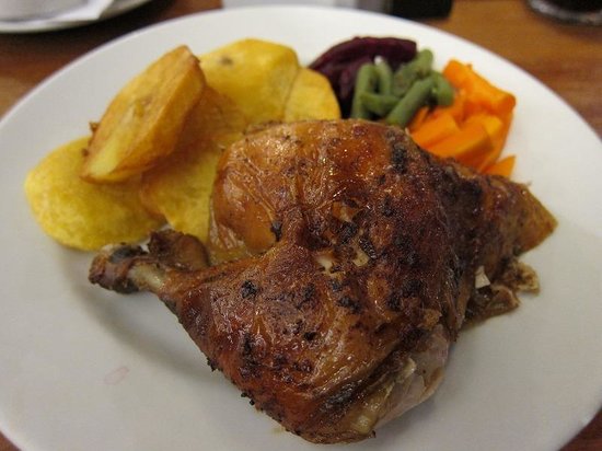 1 Pardos Brasa con papas fritas o ensalada